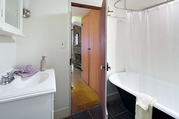Rented by Owner | media 16