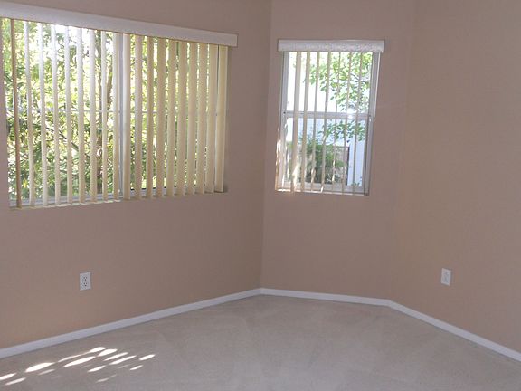 2nd image of 416 Roan Ct