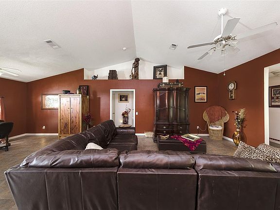 4th image of 1572 Pelican Point Dr