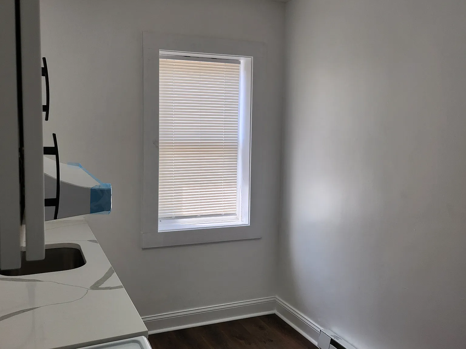 1 bed, 500 sqft, $995 — Photo 2