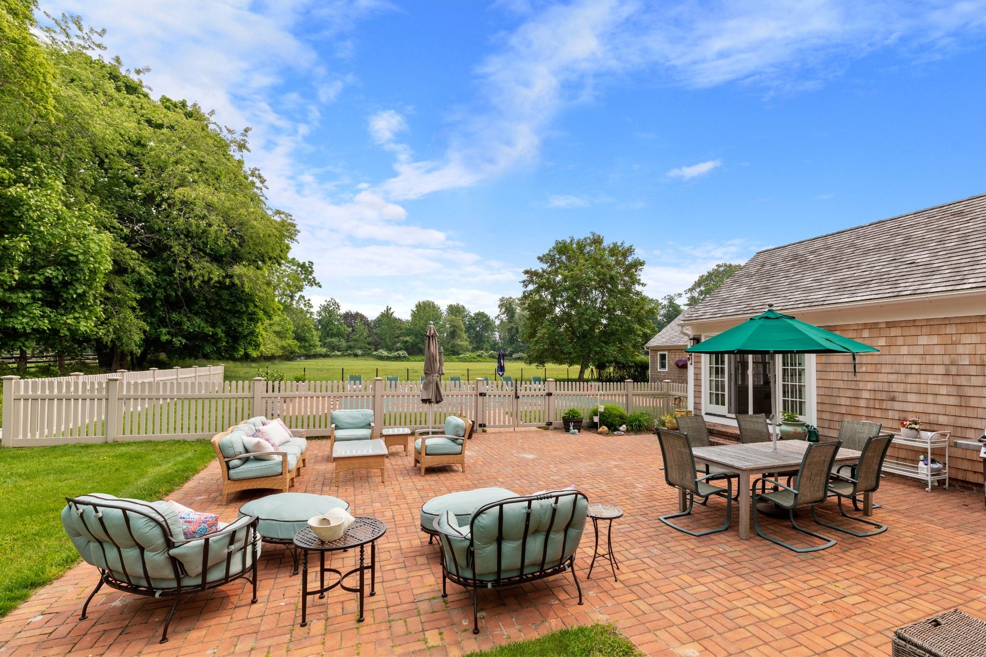 10 Ludlow Grn, Bridgehampton, NY 11932 Out East