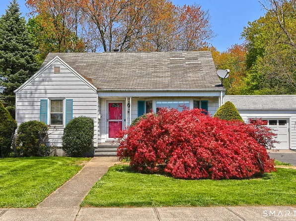 15 Locust Street, Milford, CT 06461