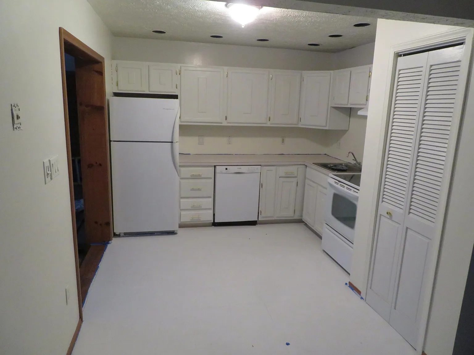 1297 Winding Way photo 1