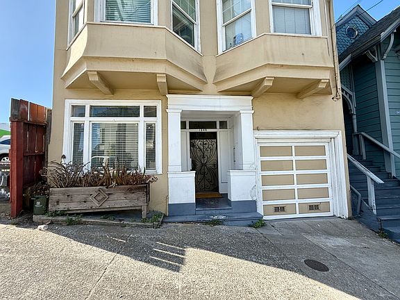 2nd image of 1305 Lyon St APT 1