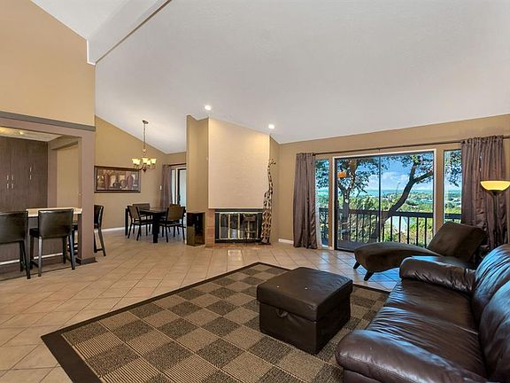 2nd image of 7738 Lakeview Cir