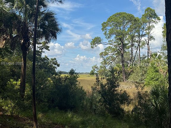 3rd image of 18 Governors Point