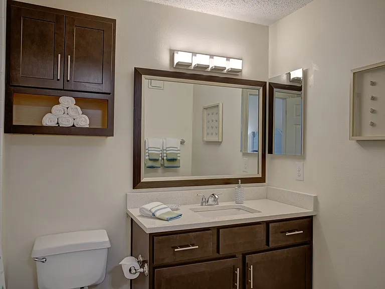 Arbors at Wolf Pen Creek Apartments — Photo 34