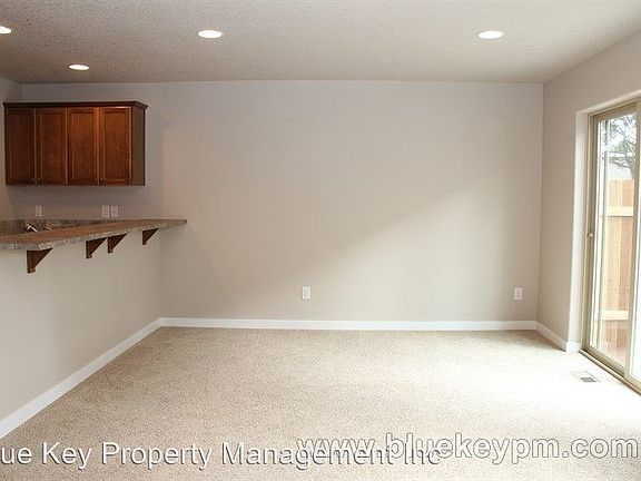 4th image of 2421 NE 79th St