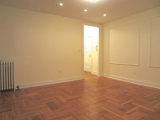 Rented by City Connections Realty | media 30