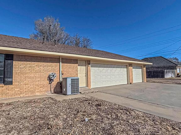 3rd image of 1113 Bennett Dr