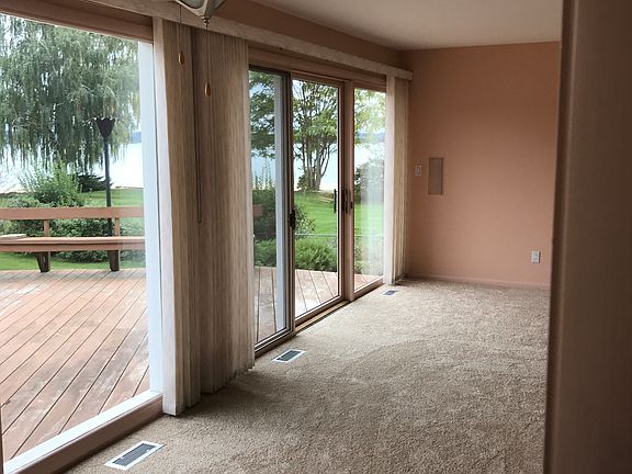 5th image of 860 Birchwood Ave