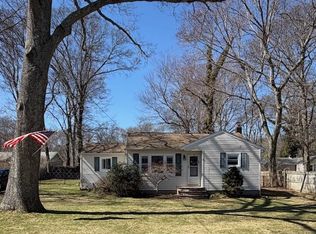 4 White Oak Street, Middle Island, NY 11953