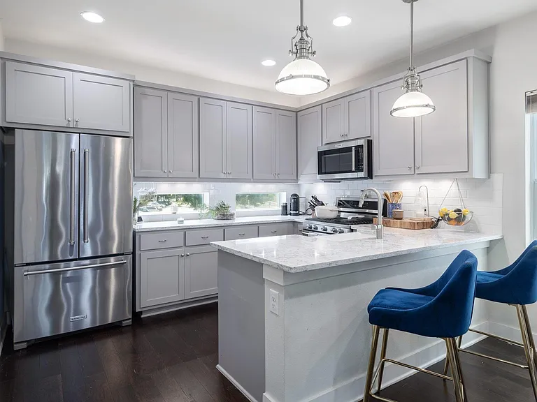 2705 Halcyon Dr #7 — Photo 6