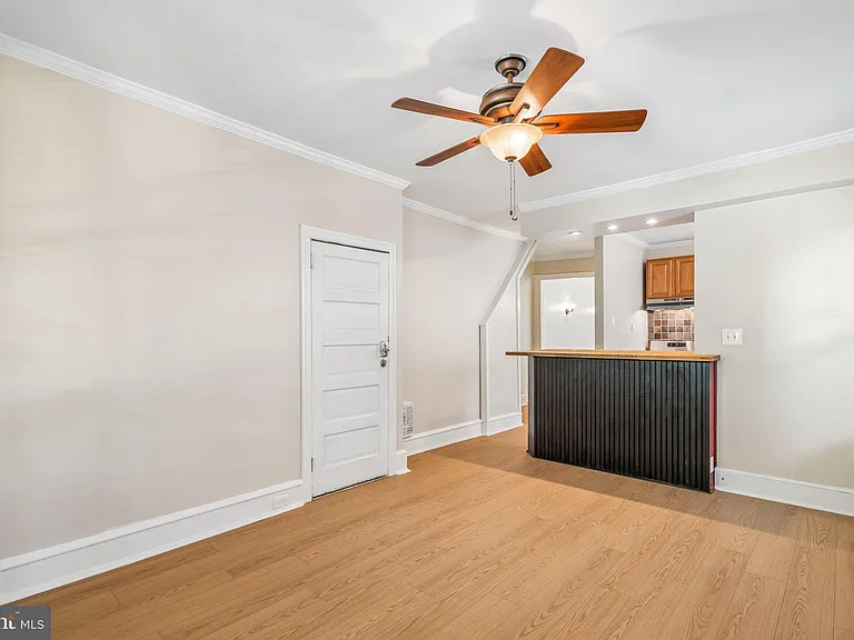 481 Gerhard St #1 — Photo 2