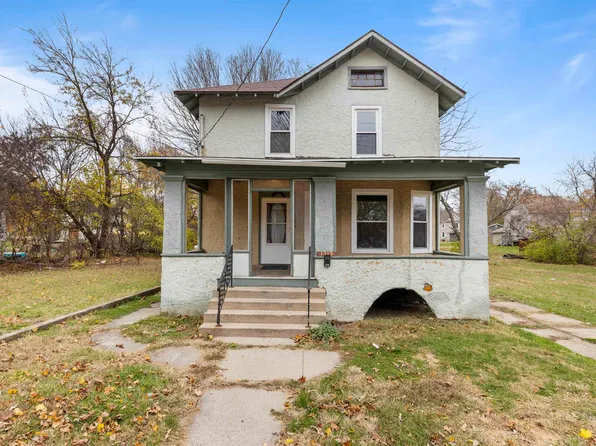 1315 Andrews St, Rockford, IL 61101
