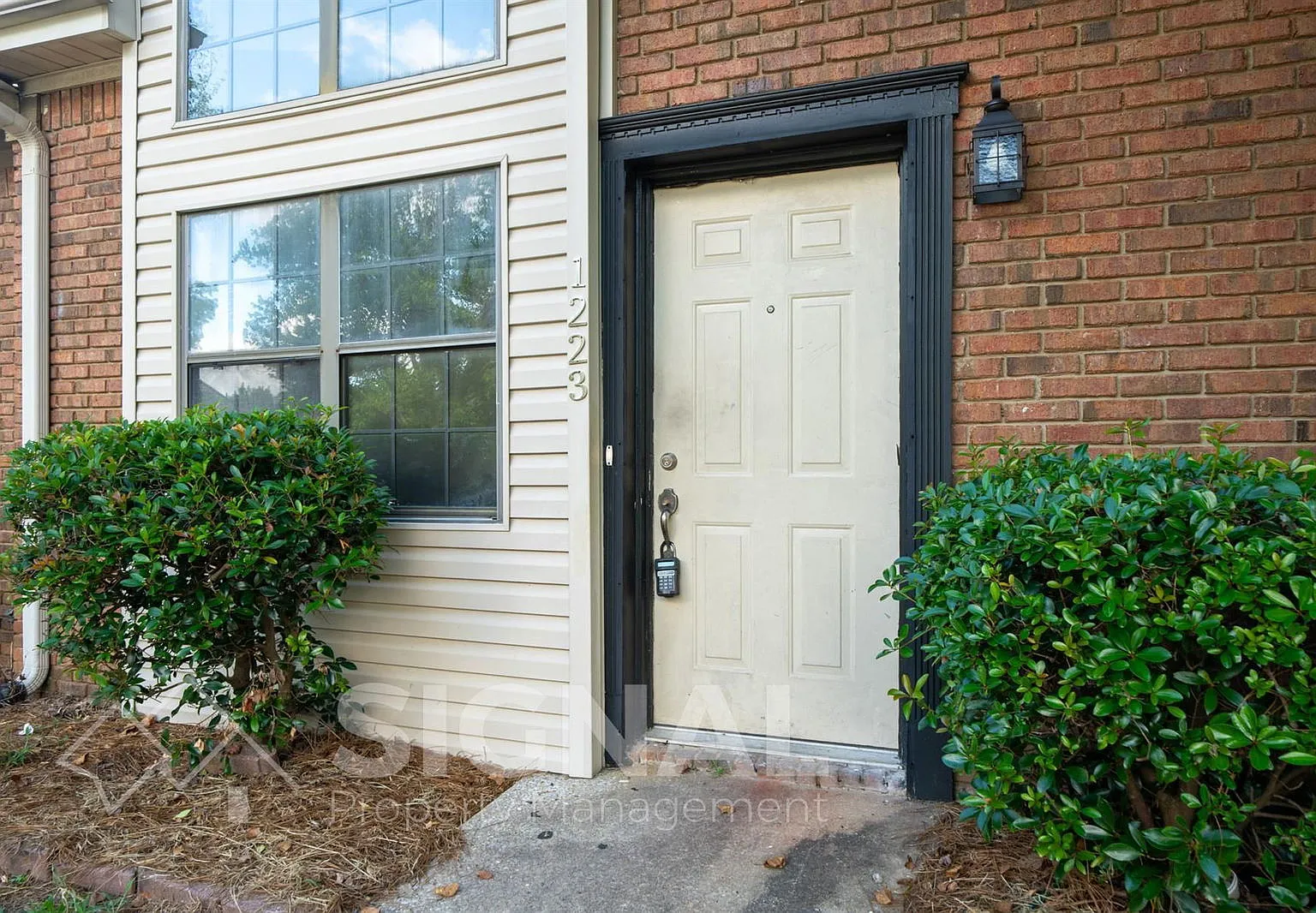 2 bed, 2.0 bath, 1242 sqft, $1,095 — Photo 4