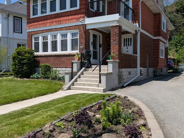 5163 River Rd, Niagara Falls, ON L2E 3G8