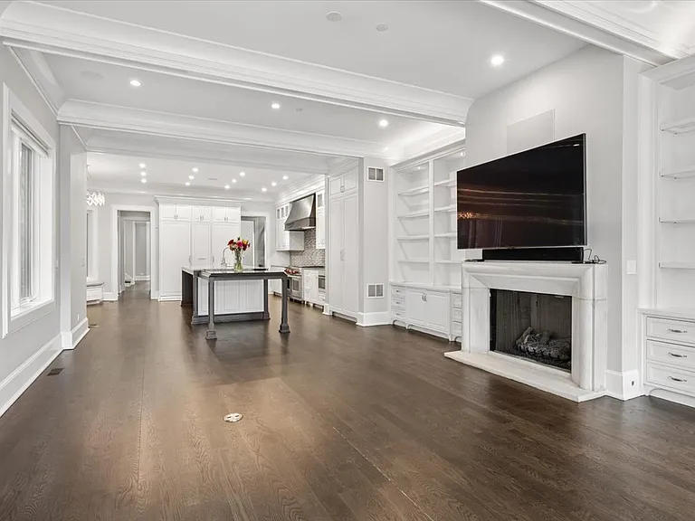 458 W Deming Pl — Photo 13