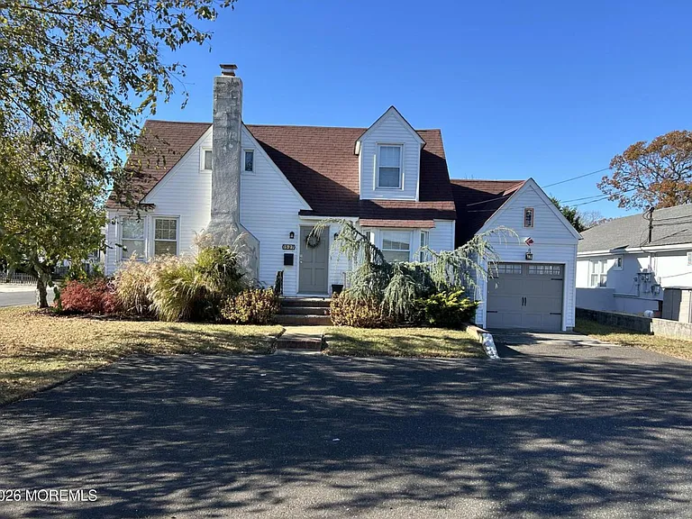 1527 Beaver Dam Rd — Photo 1