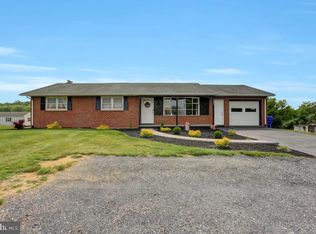 1901 Wayne Rd, Chambersburg, PA 17202