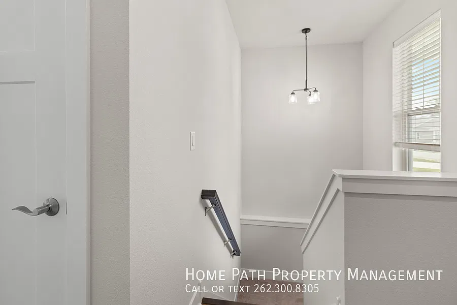 3 bed, 1501 sqft, $2,870 — Photo 4