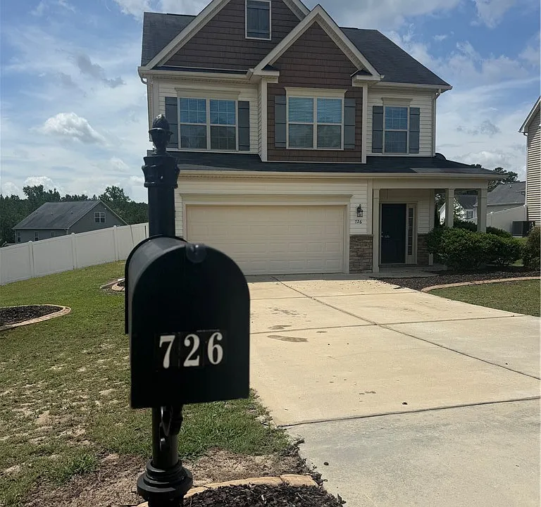 726 Century Dr