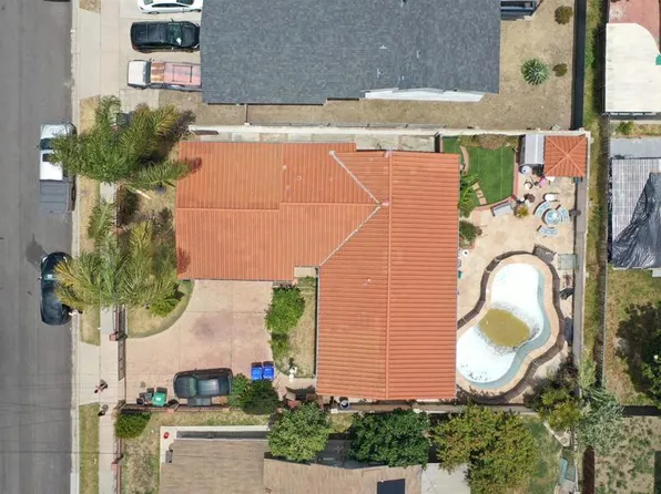 1121 Bollenbacher St, San Diego, CA 92114