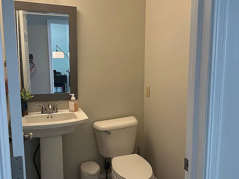 1199 Harwich Ct — Photo 21