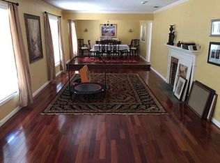 1048 Riverside Dr, Lagrange, GA 30240