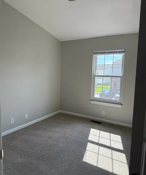 1026 Wolves Den Pl — Photo 13