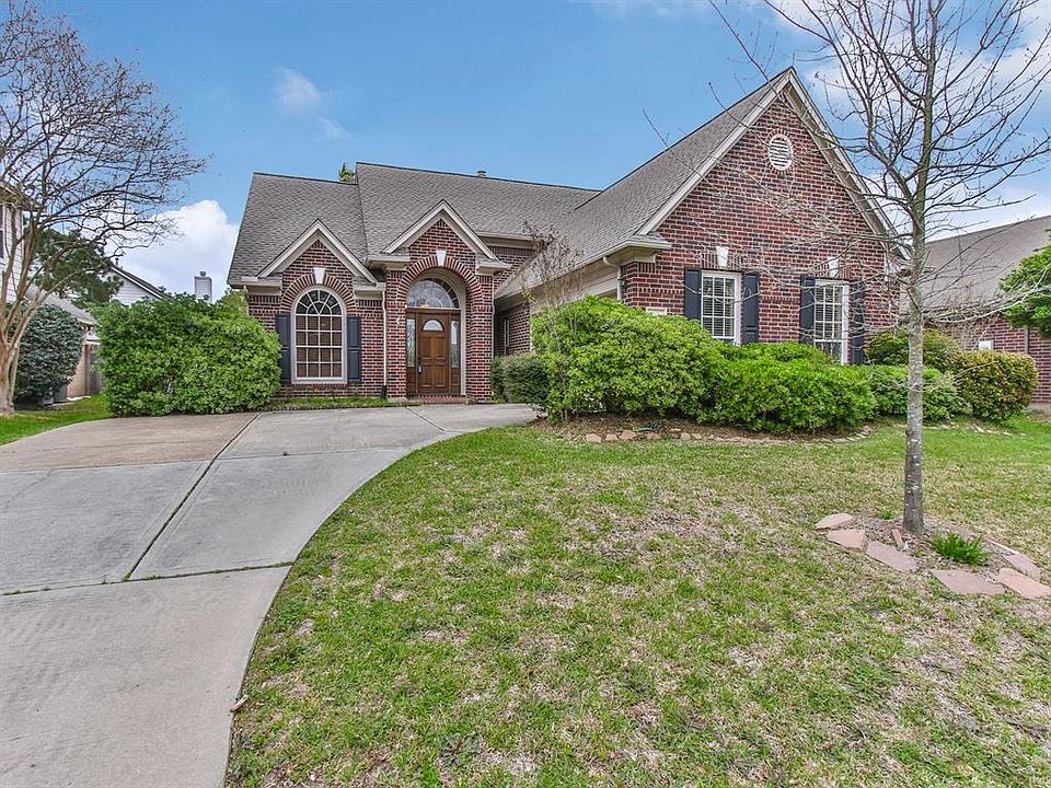 1st image of 20422 Scenic Woods Dr