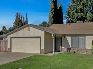 255 S Roxie Dr, Ripon, CA 95366