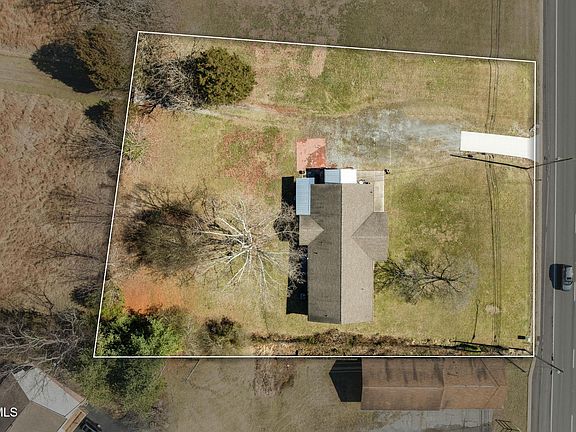 48th image of 2616 Volunteer Pkwy