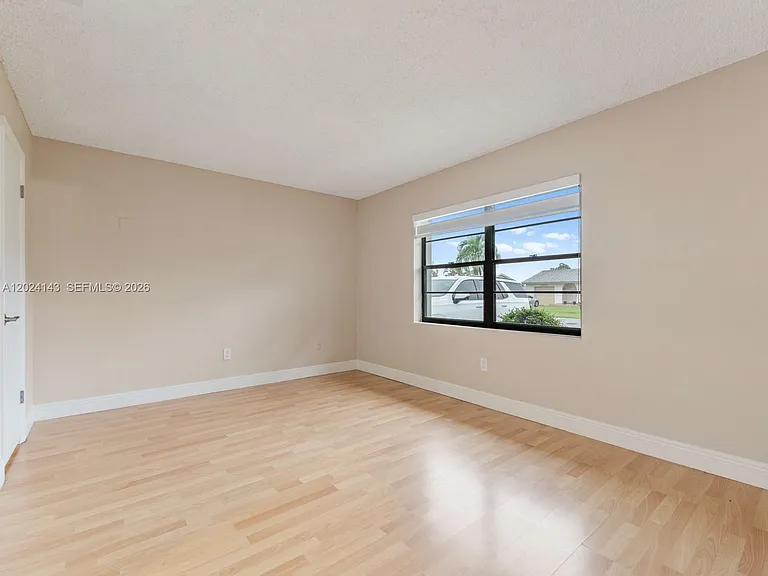 13360 SW 46th St — Photo 16