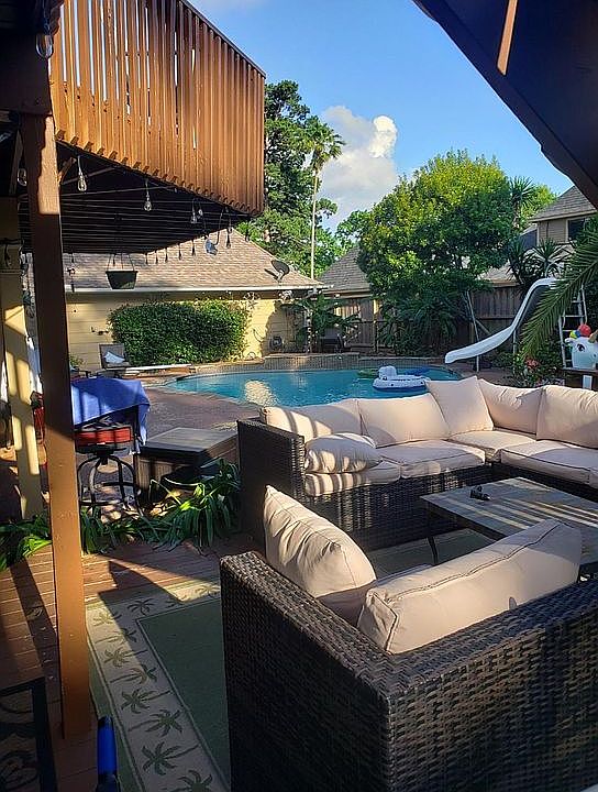 1st image of 20303 Arrow Cove Dr