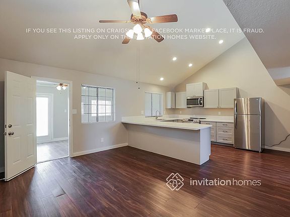 5th image of 1319 E Ivyglen St