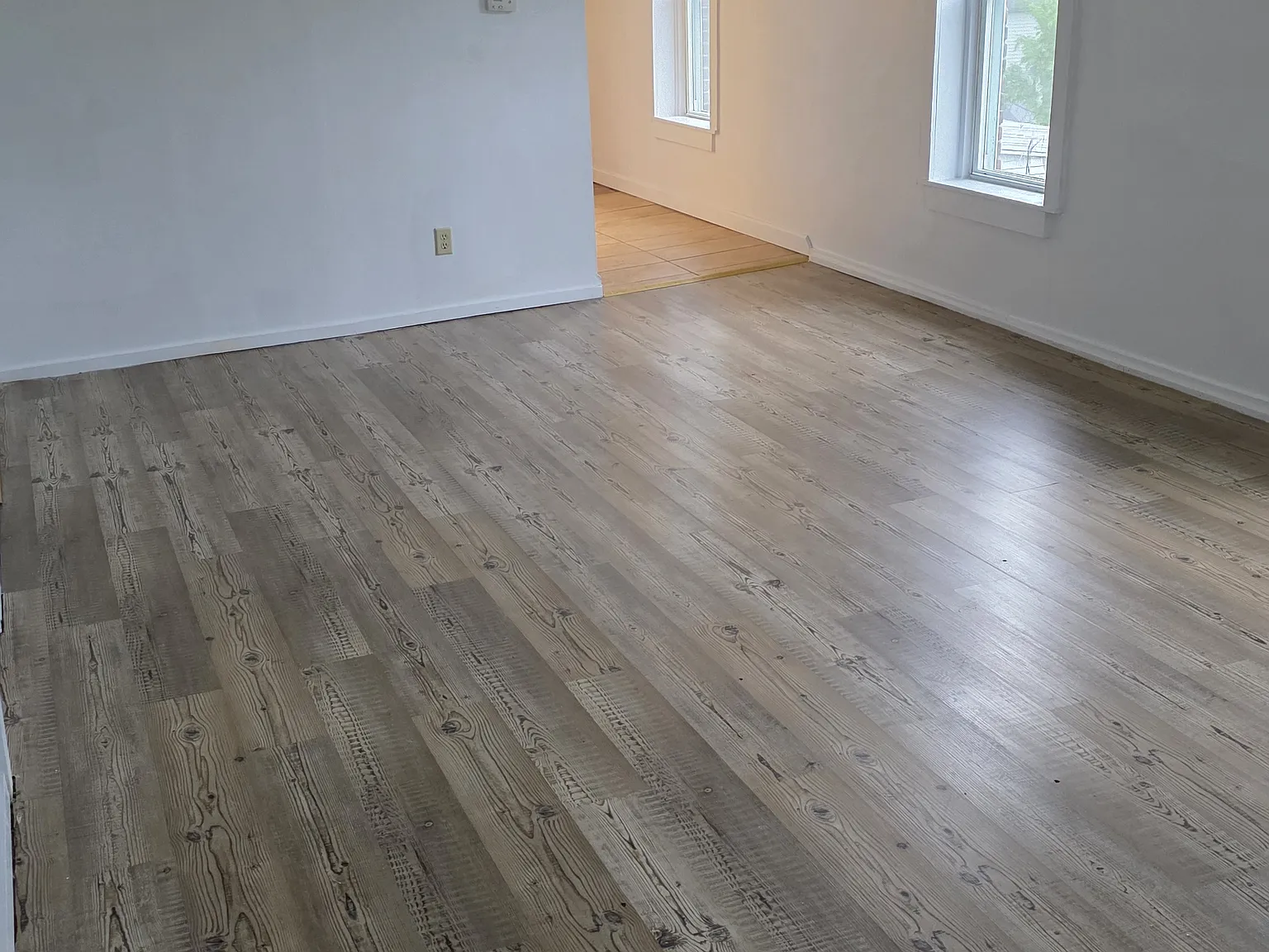 1 bed, $1,000 — Photo 2