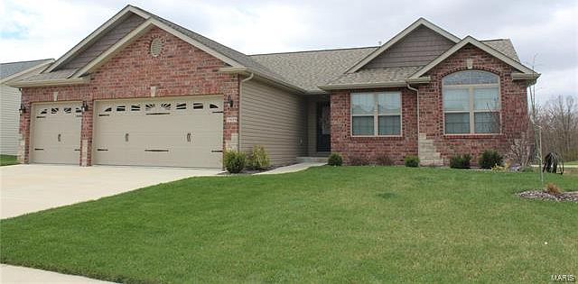 1st image of 1909 Crimson Oak Dr