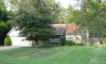 1st image of 601 Red Oak Dr