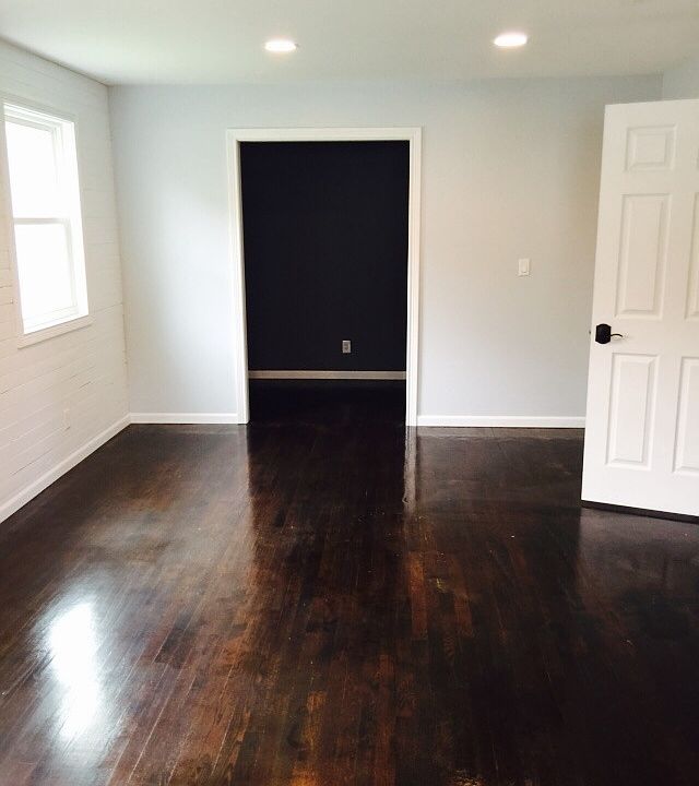 1st image of 1122 W Water St