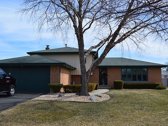 2nd image of 15607 Brassie Dr