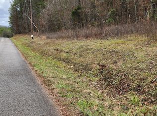 912 Belltown Rd, Tellico Plains, TN 37385