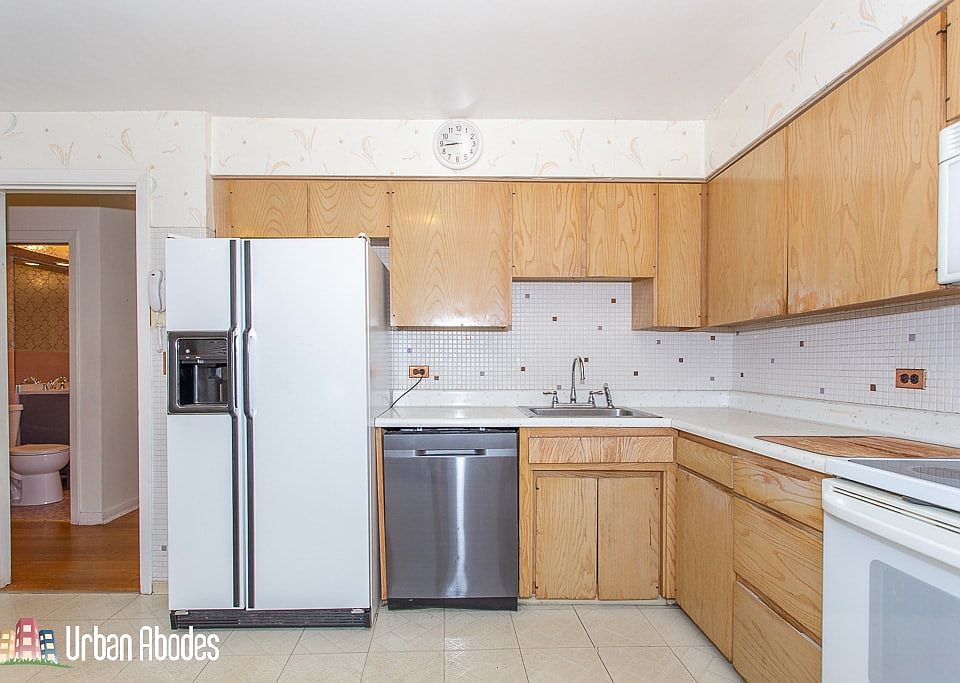 1st image of 7407 N California Ave #A
