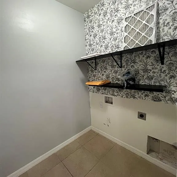 3287 Trentwood Ln — Photo 10