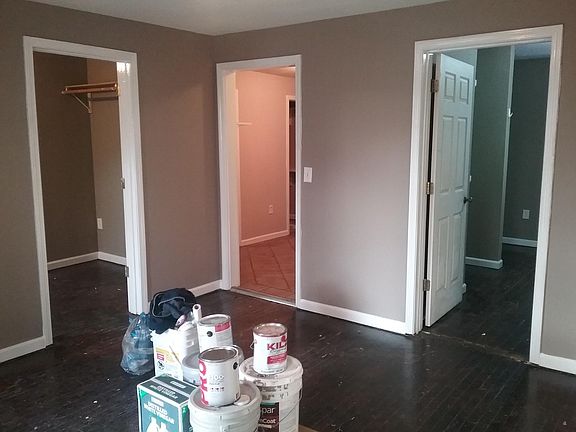 4th image of 2524 Essex St