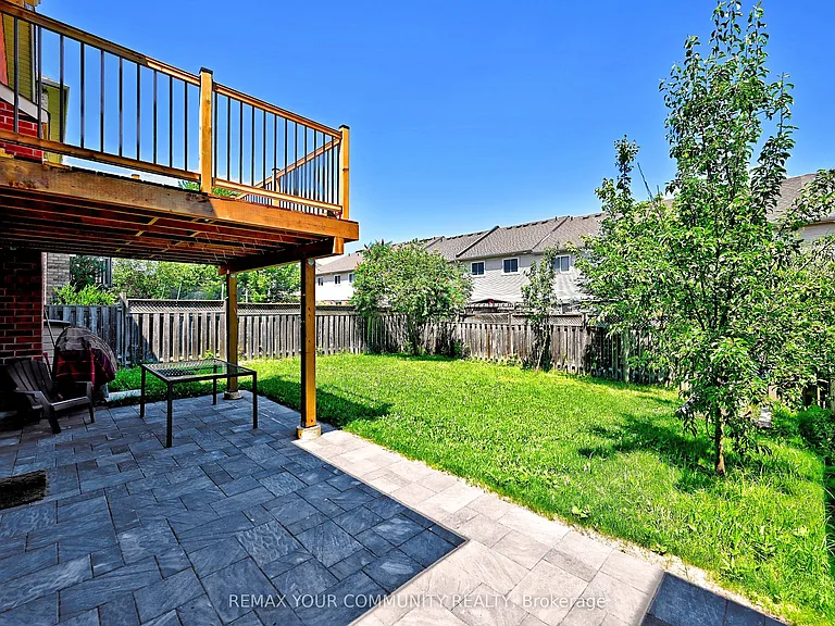 73 Laurendale Ave — Photo 37
