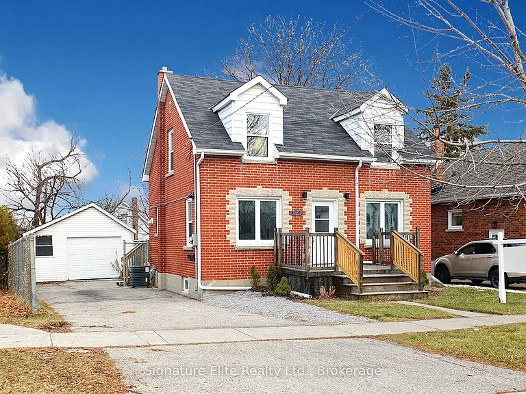 254 Hibbert Ave #UPPER — Photo 8