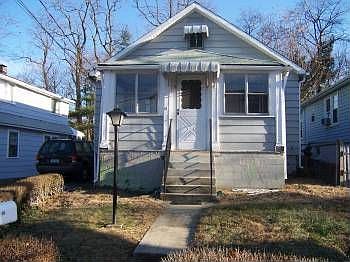 1st image of 30 Hillcrest Ave