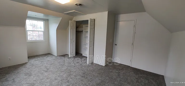 355 W Selmar Ct — Photo 16