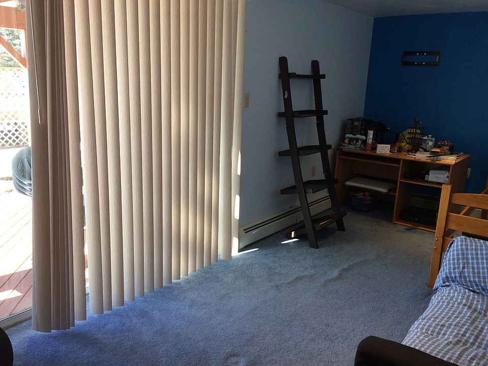 1st image of 10 Westview Dr
